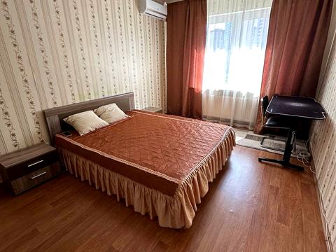 квартира по адресу Софии Русовой ул., 1