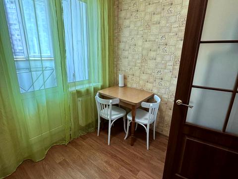 квартира по адресу Софии Русовой ул., 1