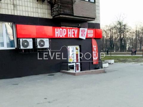 комерційна за адресою Кирилівська вул. (Фрунзе), 111