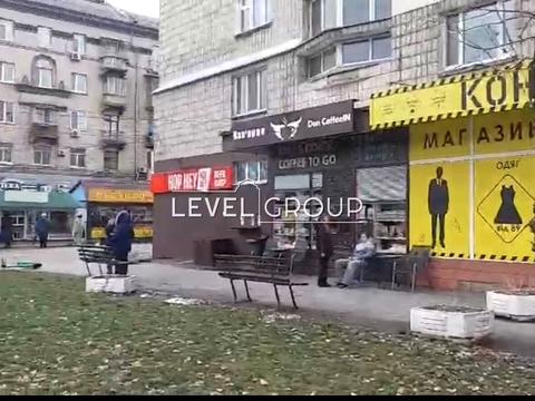 комерційна за адресою Кирилівська вул. (Фрунзе), 111