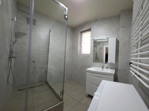 квартира за адресою Хіміків вул., 8