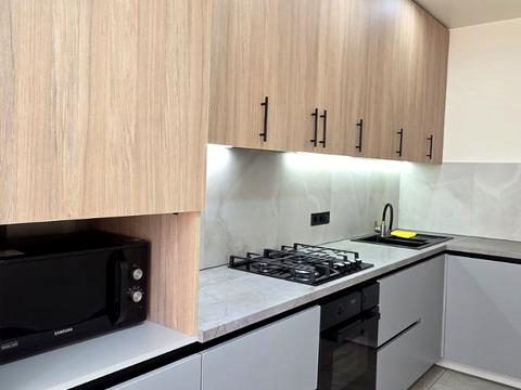 квартира за адресою Хіміків вул., 8