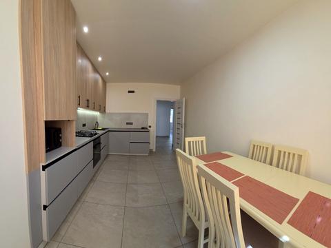 квартира за адресою Хіміків вул., 8