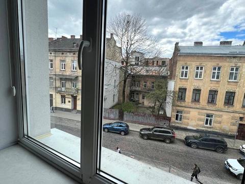 коммерческая по адресу Джерельная ул., 20б