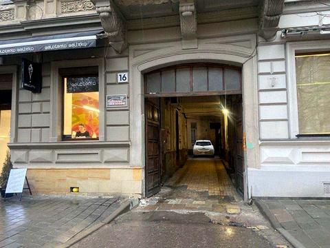 коммерческая по адресу вул Словацького, 16