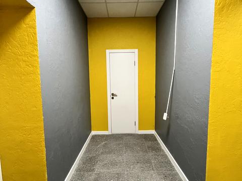 комерційна за адресою Лесі Українки вул., 12