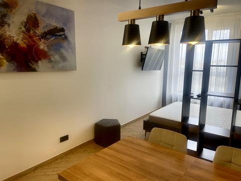 квартира за адресою Олени Теліги вул., 25