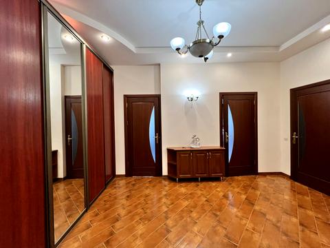 квартира за адресою Сергія Єфремова вул., 75