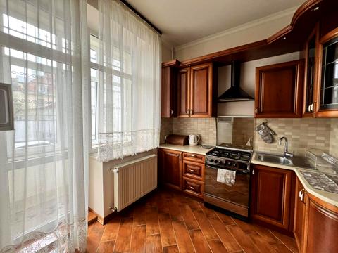 квартира за адресою Сергія Єфремова вул., 75