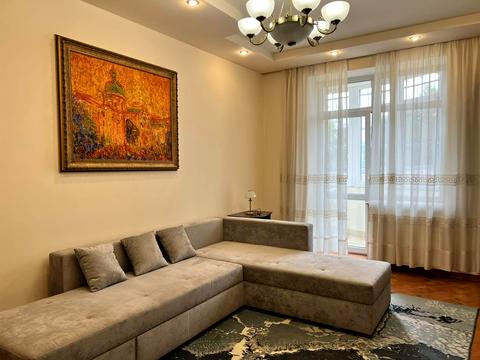 квартира за адресою Сергія Єфремова вул., 75