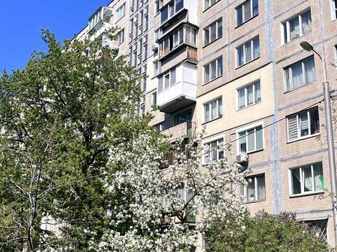 квартира за адресою Райдужна вул., 3-Б