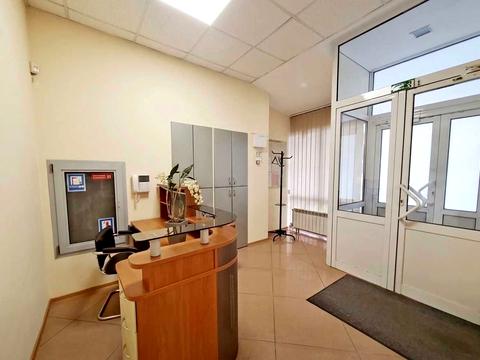 коммерческая по адресу Миколы Бажана просп., 14