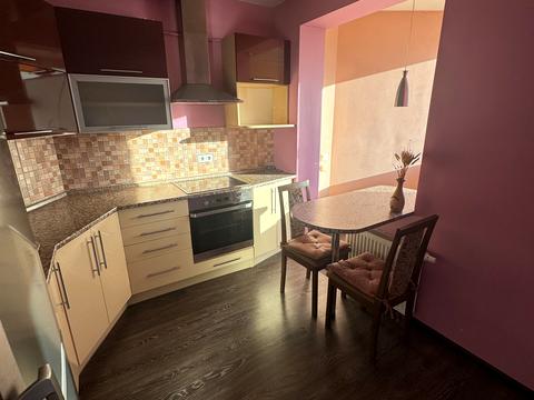 квартира за адресою Милославська вул., 2
