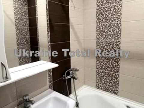 квартира за адресою Рональда Рейгана вул., 6-А