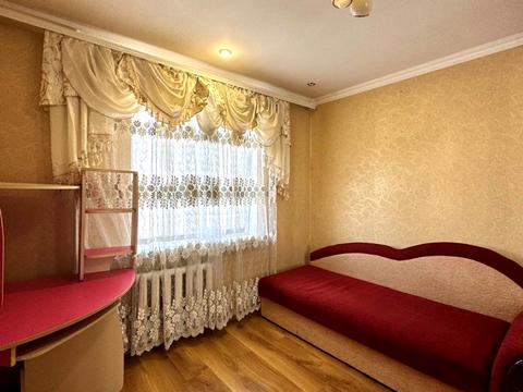квартира за адресою Героїв Крут бульв. (Героїв Сталінграду), 4