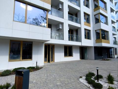 комерційна за адресою Петра Карманського вул. (), 7а