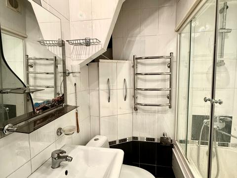 квартира за адресою Леоніда Каденюка вул. (Пацаєва), 14 к2