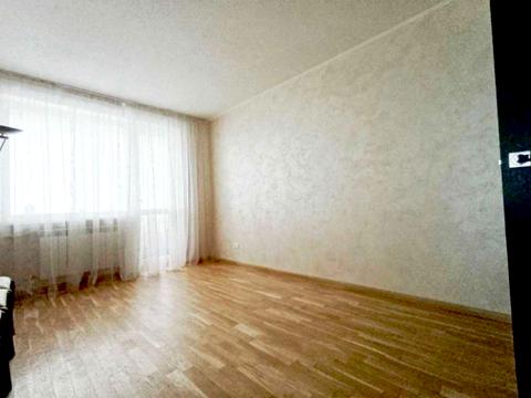 квартира за адресою Олександра Довженка вул., 8