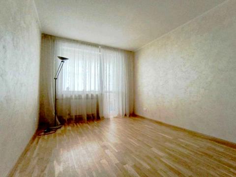 квартира за адресою Олександра Довженка вул., 8