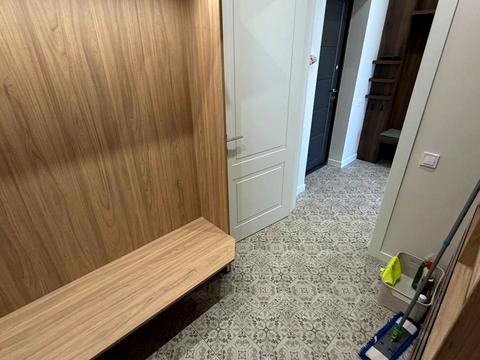 квартира по адресу Угорская ул., 12