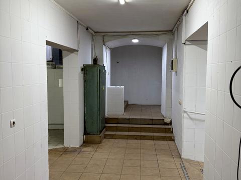 комерційна за адресою Соборна вул., 181
