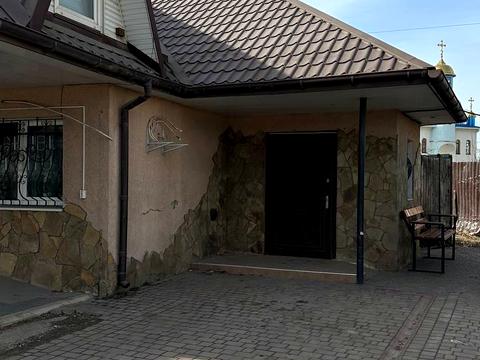 коммерческая по адресу Волинських чехів, 2а