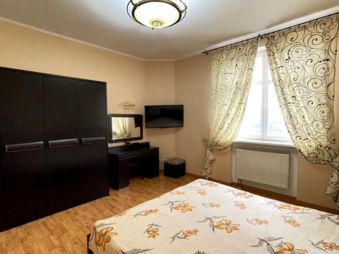 квартира за адресою Євгена Коновальця вул. (Щорса), 32-Б