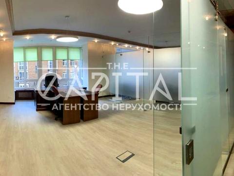 комерційна за адресою Інститутська вул., 18-А