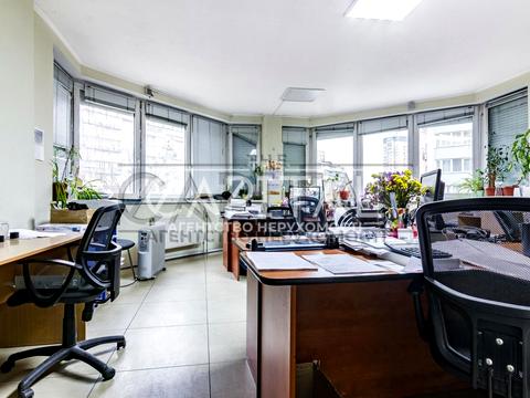 комерційна за адресою Раїси Окіпної вул., 4-А