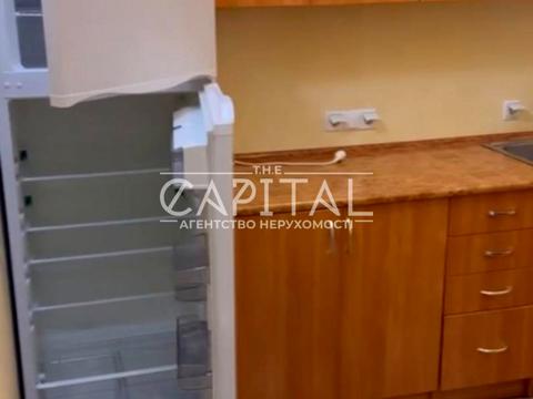 комерційна за адресою Срібнокільська вул., 3-Б