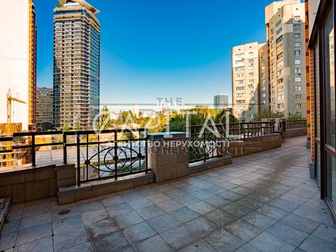 коммерческая по адресу Леся Курбаса просп., 7-Б