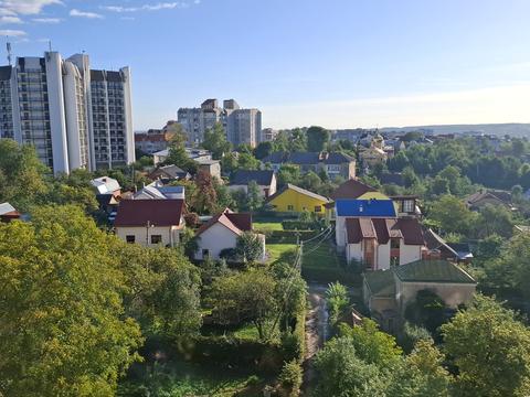 квартира за адресою Олекси Довбуша вул., 8б