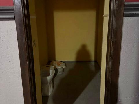 комерційна за адресою Київ, Лариси Руденко вул., 11