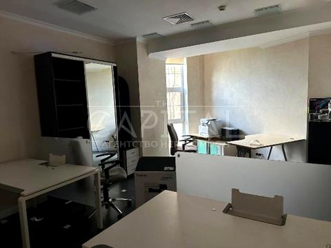 коммерческая по адресу Лукьяновская пл., 43А