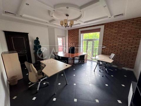 коммерческая по адресу Лукьяновская пл., 43А