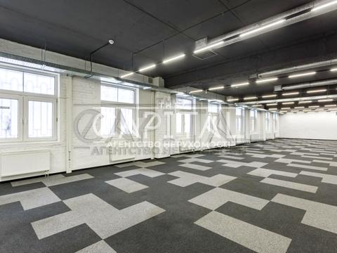 комерційна за адресою Варязький пров., 14