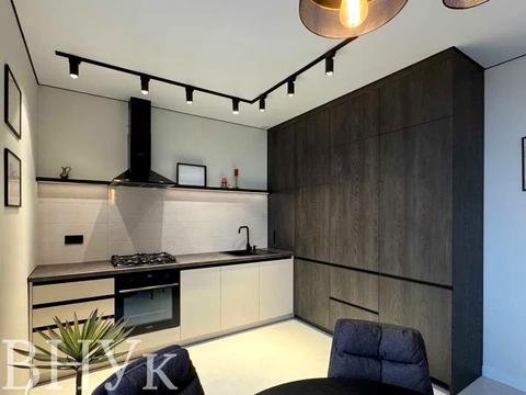квартира за адресою Слави Стецько вул., 4-А