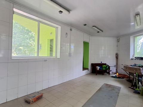 комерційна за адресою Дрогобицька вул., 85