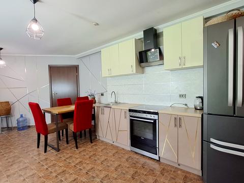 комерційна за адресою Дрогобицька вул., 85