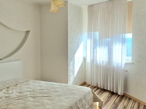 квартира за адресою Анни Ахматової вул., 48