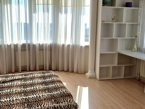 квартира за адресою Анни Ахматової вул., 48