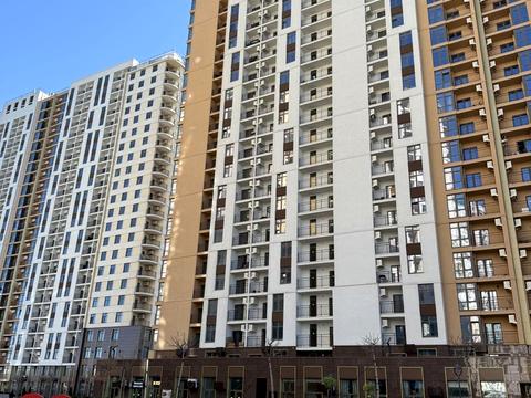 комерційна за адресою Краснова вул., 3а