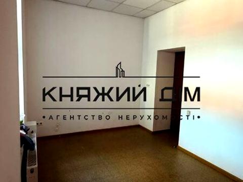 комерційна за адресою Олекси Тихого вул. (Виборзька), 42-А
