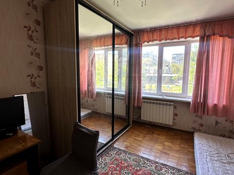 квартира за адресою Ореста Левицького вул. (Академіка Курчатова), 21