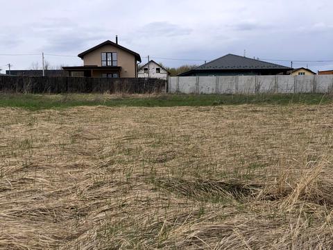 участок по адресу Максима Рильського