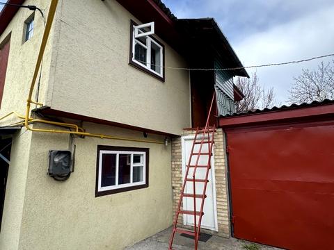 будинок за адресою Сергія Світославського вул. (Чкалова), 1