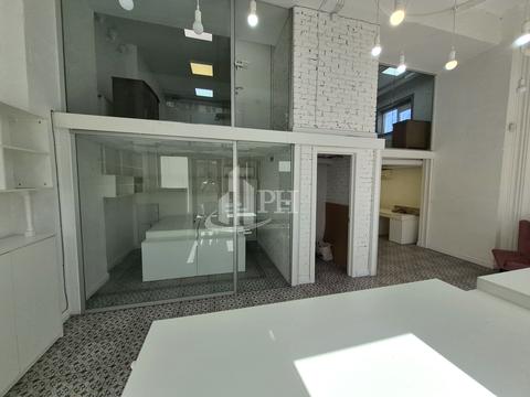 комерційна за адресою Гоголівська вул., 14