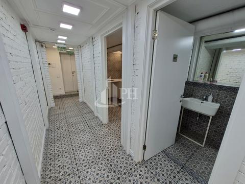 комерційна за адресою Гоголівська вул., 14