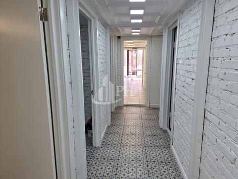 комерційна за адресою Гоголівська вул., 14