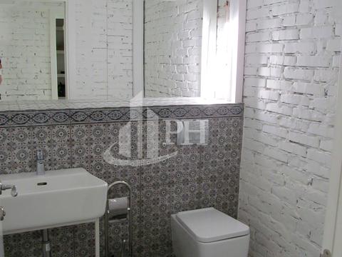 комерційна за адресою Гоголівська вул., 14